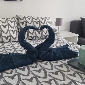 https://apartamentos-costa-beach.1costadelsol.com